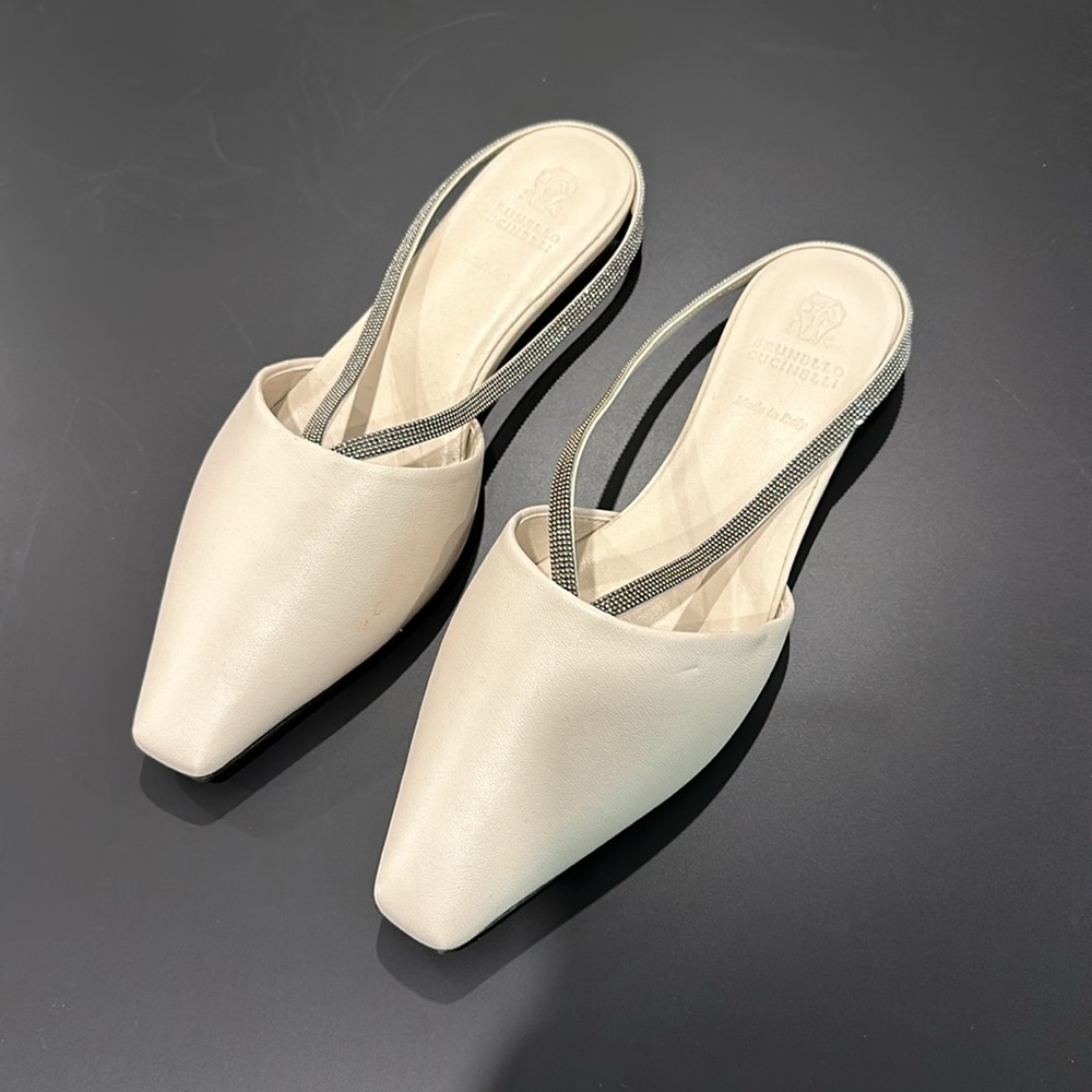 Brunello Cucinelli Monili Embellished Cream Leather Flat Mules